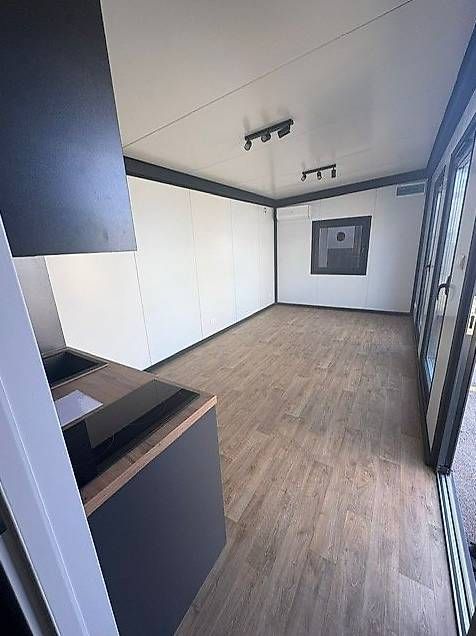 Baucontainer: Moderner Wohn- & Bürocontainer 7m × 3 m / 00117 – Gebraucht aus St. Gallen von Spa_at_Home911 7