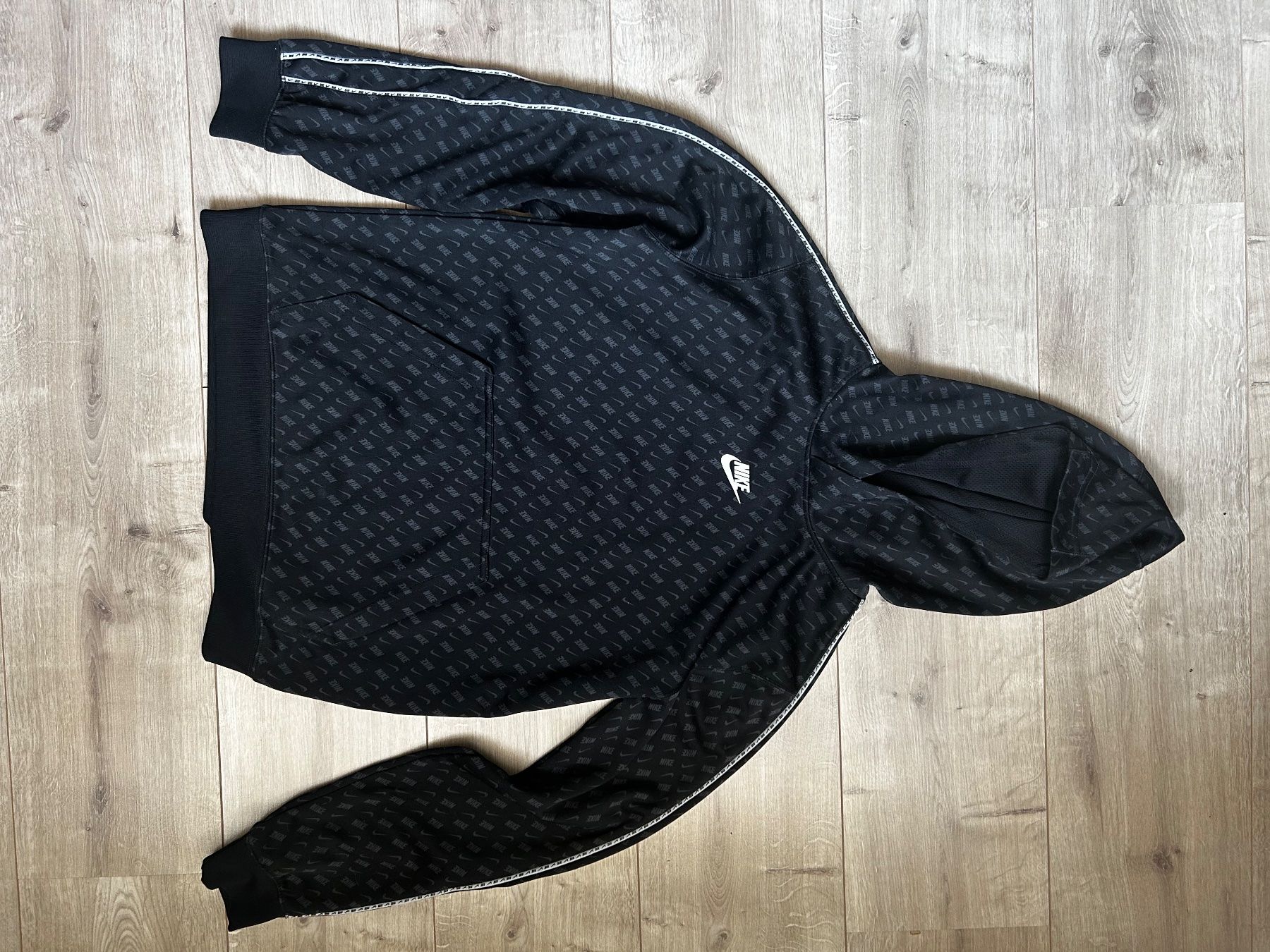Nike Pulls & Sweat-shirts: Pull Nike – D'occasion à Neuchâtel par Nowalter