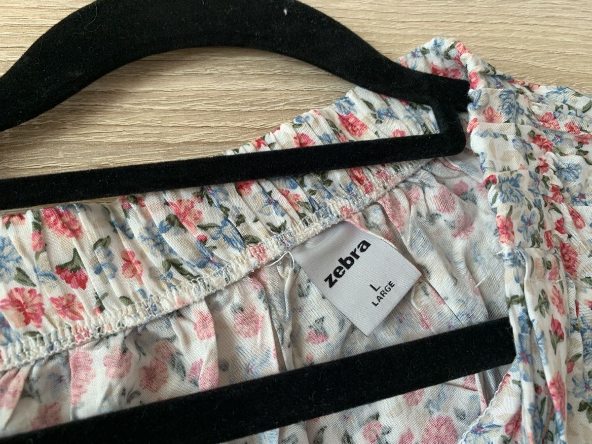 Zebra Kleiderpakete: Joli ensemble fleuri – Neu (gemäss Beschreibung) aus Montreux von Izapeche811 2
