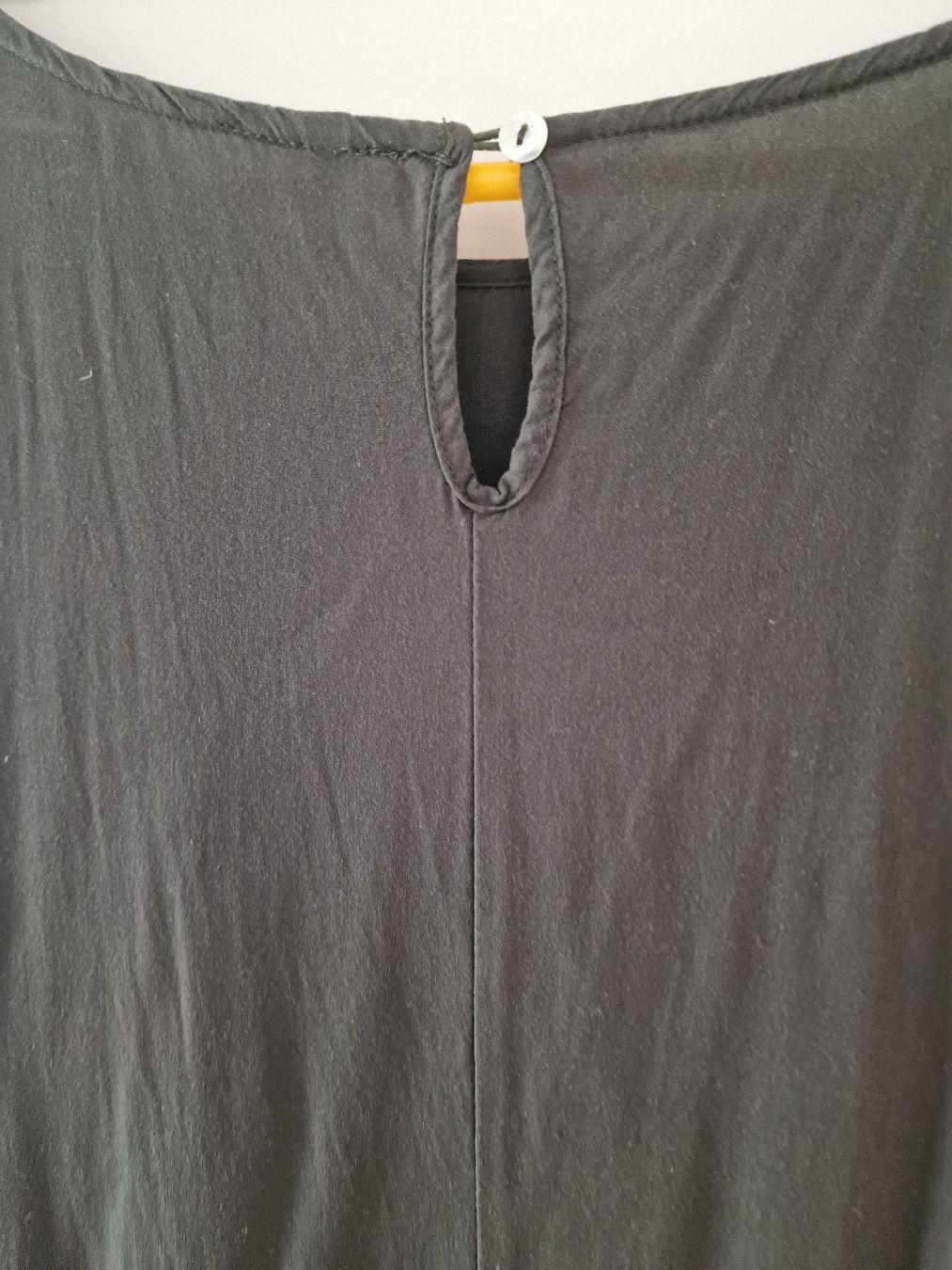 Kleider: Olive Kleid aus leichtem Stoff, L Viscose – Neu (gemäss Beschreibung) aus Ottenbach von Claurin 2