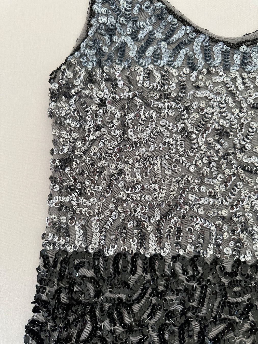 Tops: Élégant sequined top, black silver, T-S – Neu und originalverpackt aus Epalinges von Lily2006 1