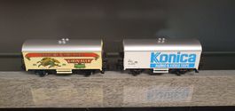 MÄRKLIN. 2 X GEDECKTE GÜTERWAGEN