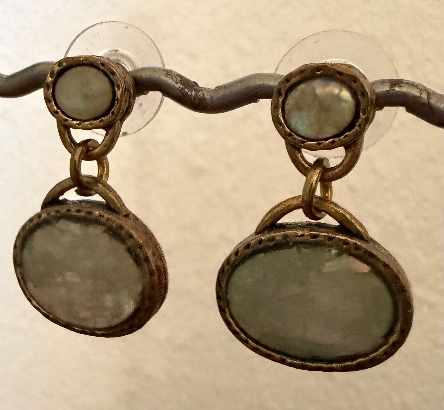 Boucles d'oreille: alte Ohrhänger mit Perlmutt – D'occasion à Luzern par Lampion 1