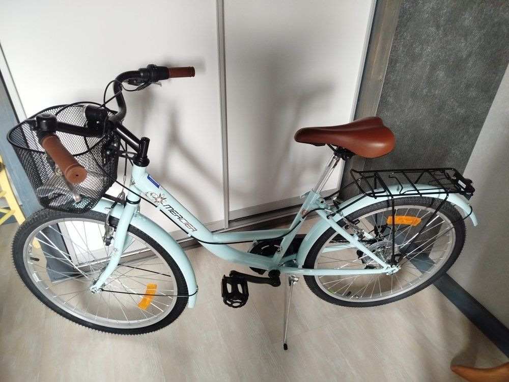 Vélos: Vélo de ville 24'' neuf – Neuf avec emballage d'origine à Bösingen par Myrfai 1