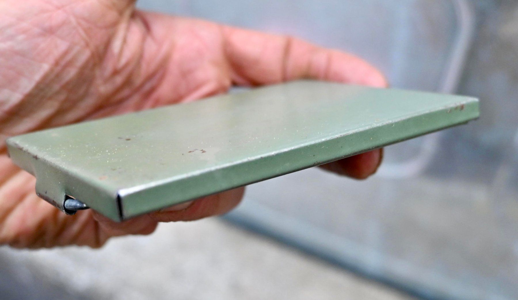 Schweizer Armee Uniformi: alter Taschen- Klappspiegel der Schweizer Armee – Usato da Pfaffhausen venduto da mono_rec 7