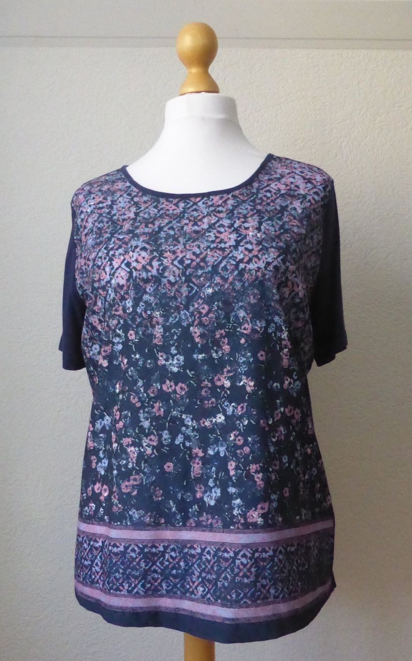 T-shirt: T-Shirt, Grösse 42, marine/rosa/hellblau – Usato da Oberentfelden venduto da Rosenresli.02