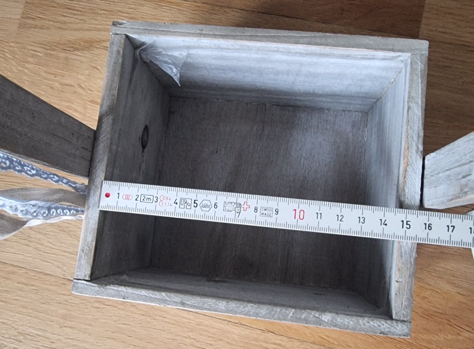 Sonstiges für Haushalt & Wohnen: Petit panier en bois avec inscription – Gebraucht aus Court von Jovi2 8