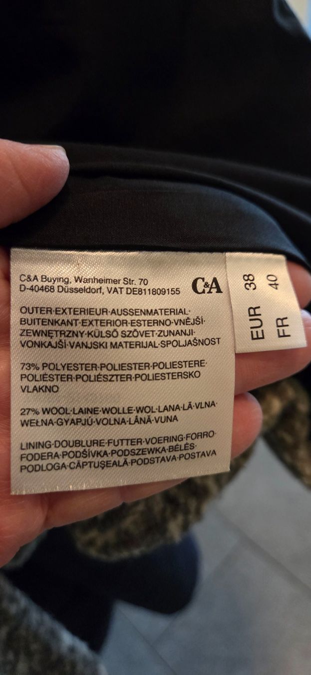 Cappotti: Wollmantel – Usato da Buchrain venduto da Suzanne56 2