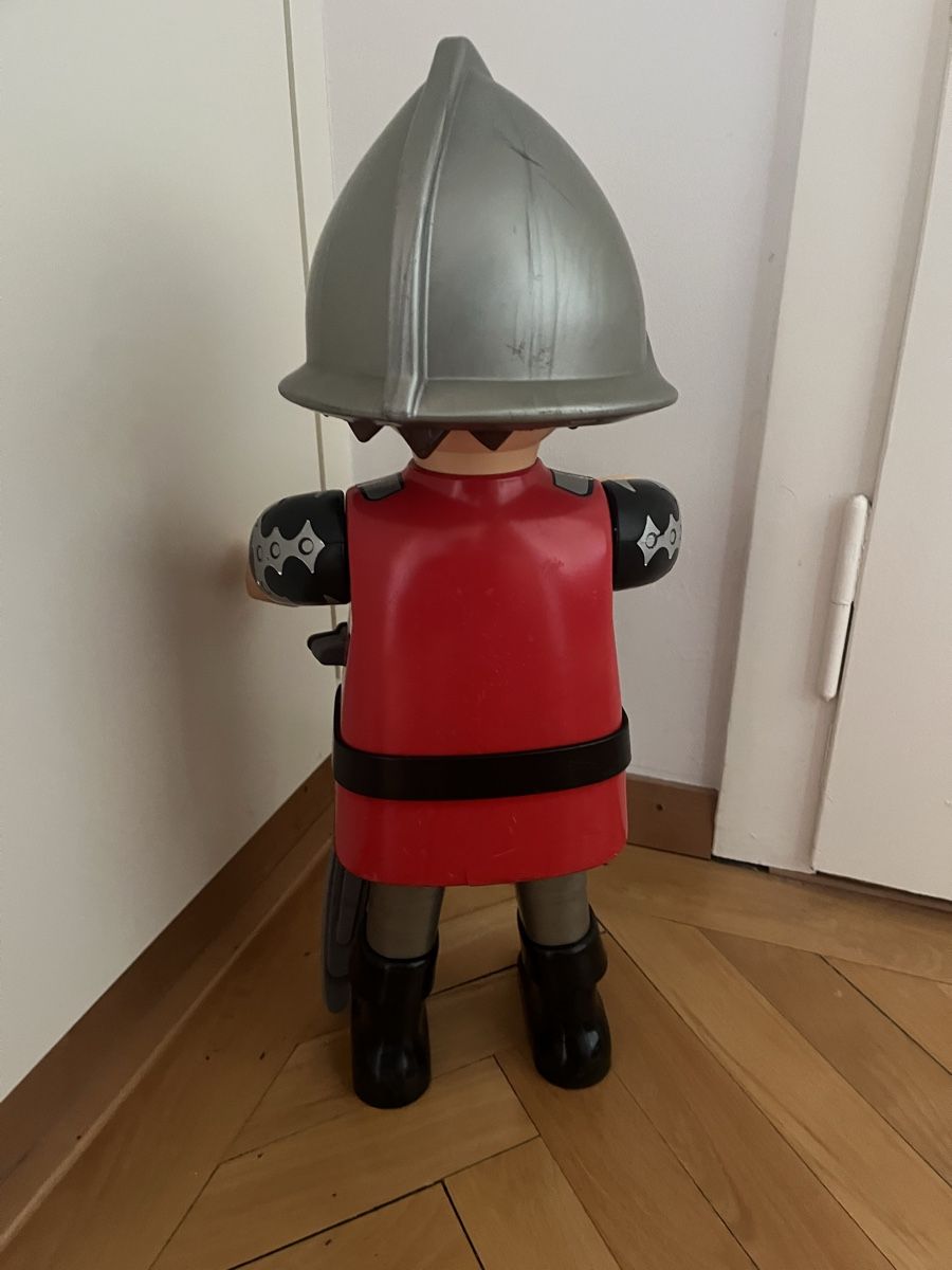 Playmobil Giocattoli: Grosse Playmobil Ritter Werbefigur 62cm – Usato da Wabern venduto da Housi78 2