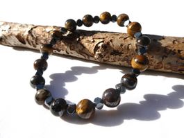 Armband mit Tigeraugen-Perlen und kleinen Hämatiten