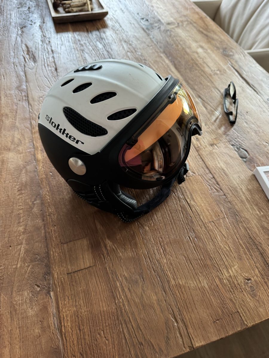 Helme: Skihelm mit Brille – Gebraucht aus Grüt (Gossau ZH) von Vuko44
