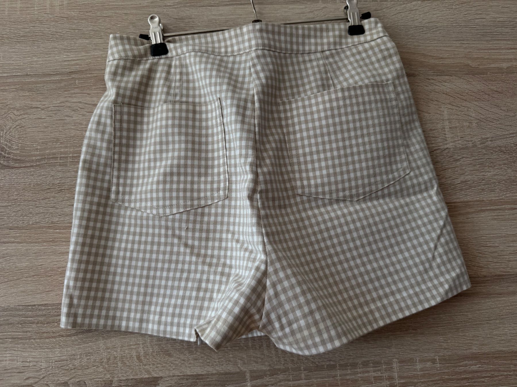 Tally Weijl Röcke: Jupe short beige à carreaux – Gebraucht aus Montreux von Izapechee 3