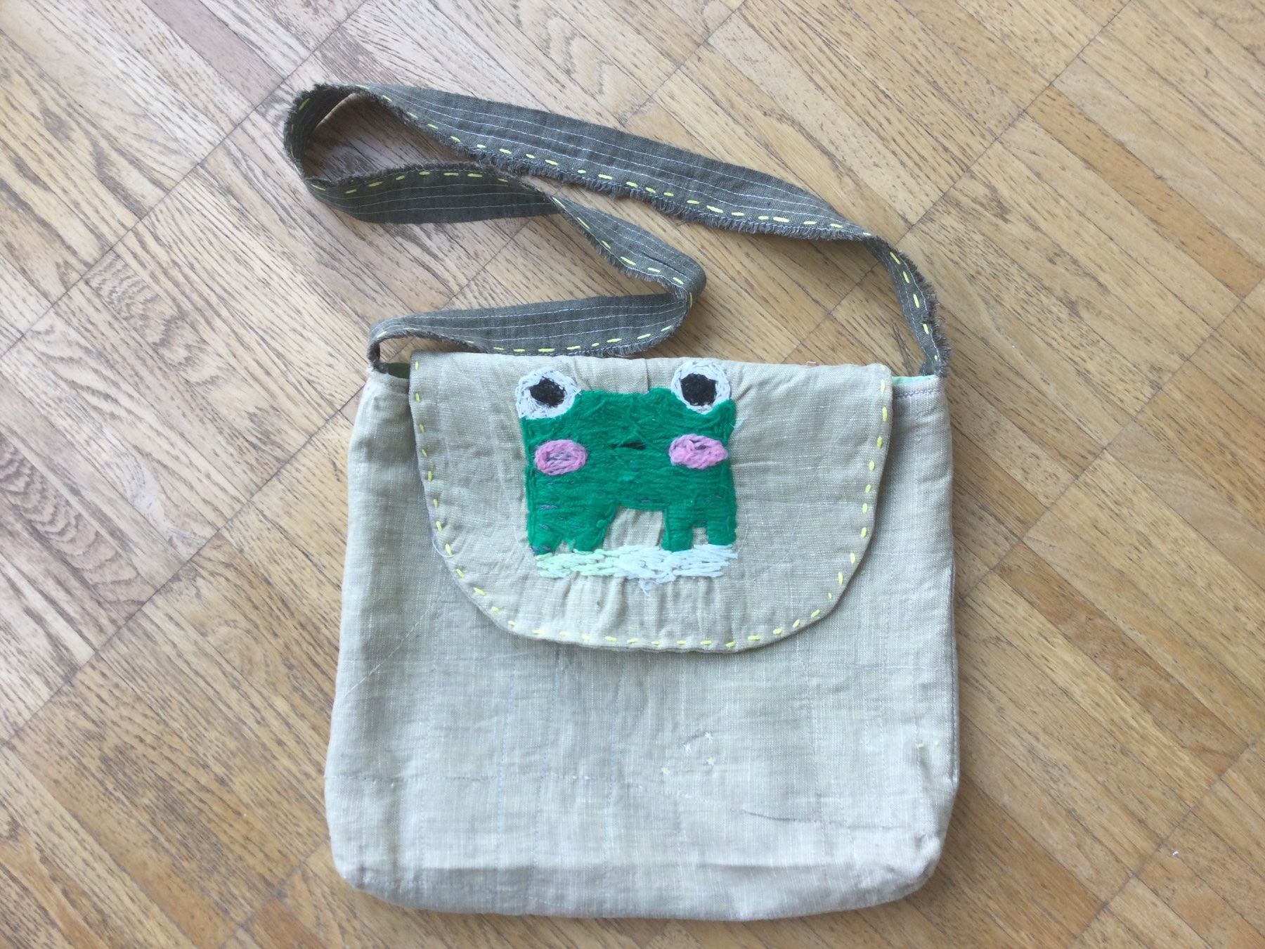 Borse: Schultertasche Frosch Hand-made – Usato da Zürich venduto da ShadowVorlon