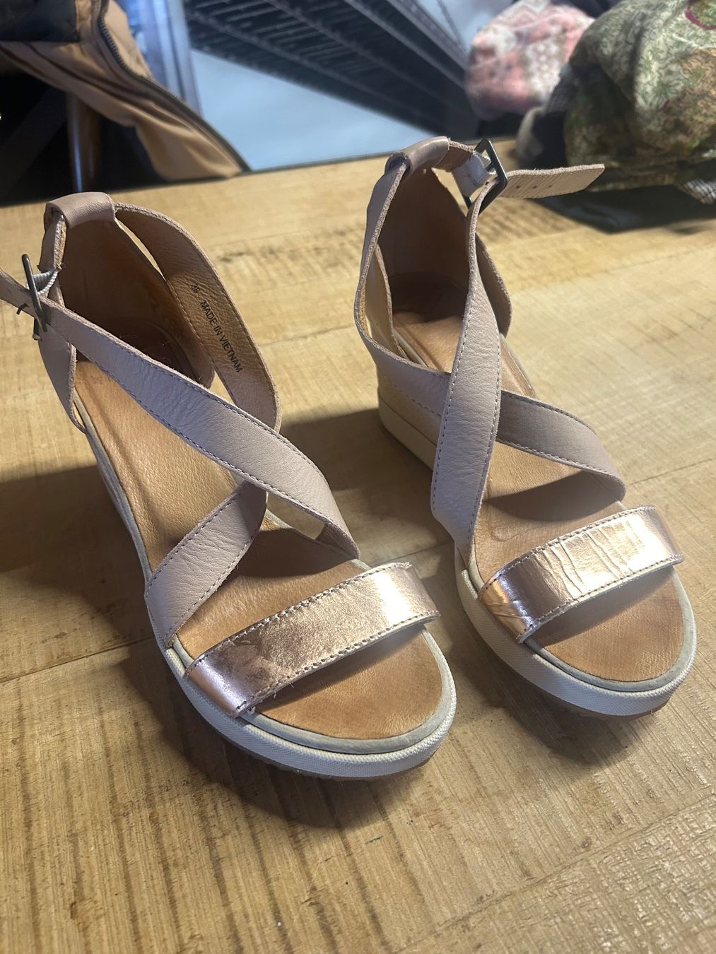 Palladium Damenschuhe: Palladium sandales à talons – Gebraucht aus Val-d'Illiez von Dombou