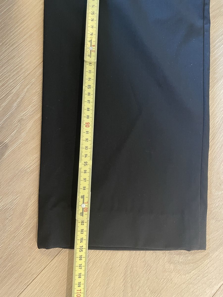 Escada Hosen: Escada Hose, Grösse 42, schwarz, neuwertig – Neu (gemäss Beschreibung) aus Bülach von Simka83 2