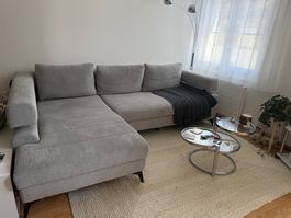 Ausziehbares Ecksofa grau