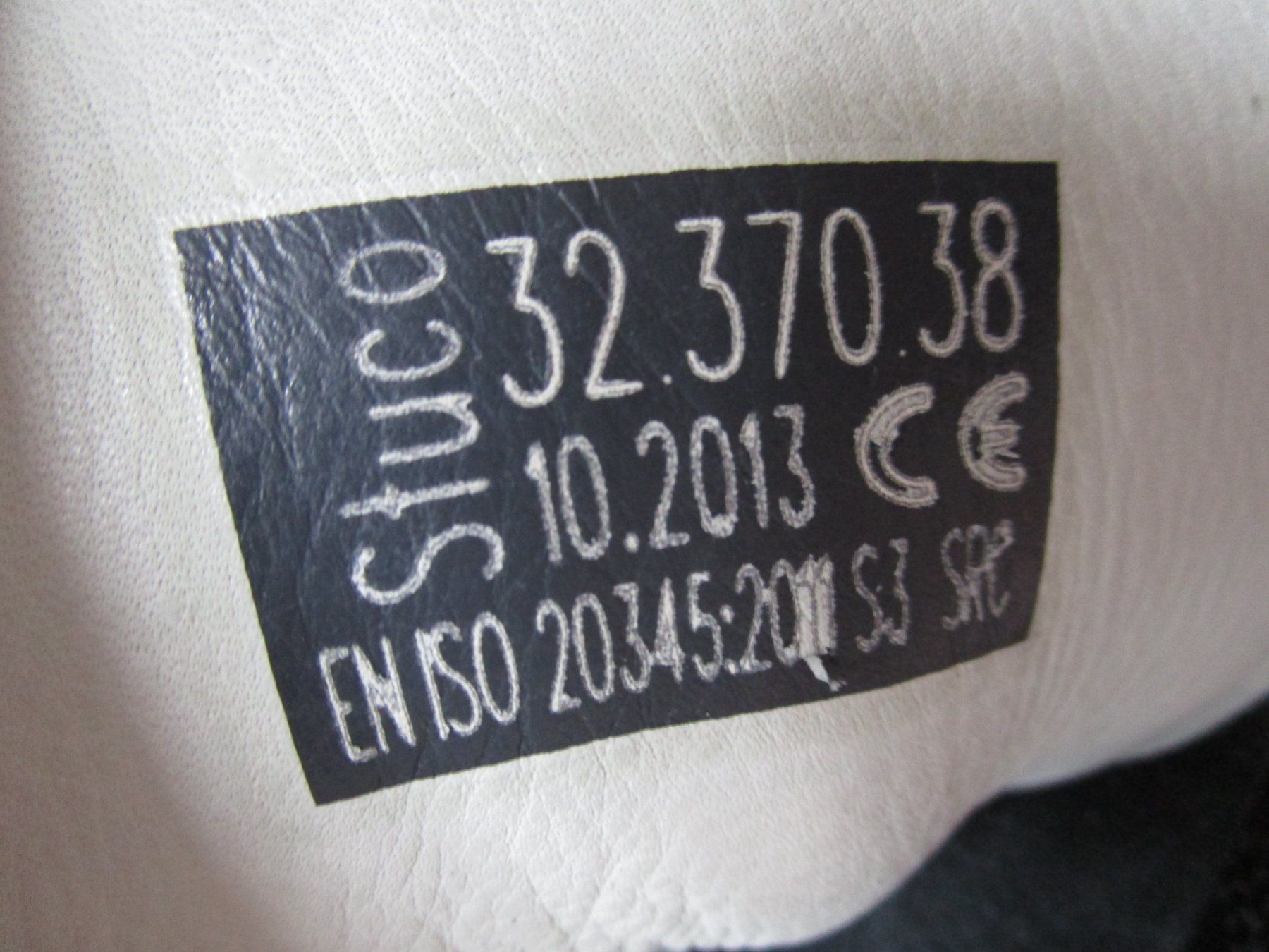 Stuco Herrenschuhe: Sicherheits-Stiefel Stuco 32.370, Grösse EU38 – Neu (gemäss Beschreibung) aus Eschenbach SG von brocarte 1