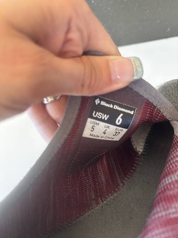 Black Diamond Herrenschuhe: Boulderschuhe Gr.37 – Gebraucht aus Hausen am Albis von TinaStuder 2