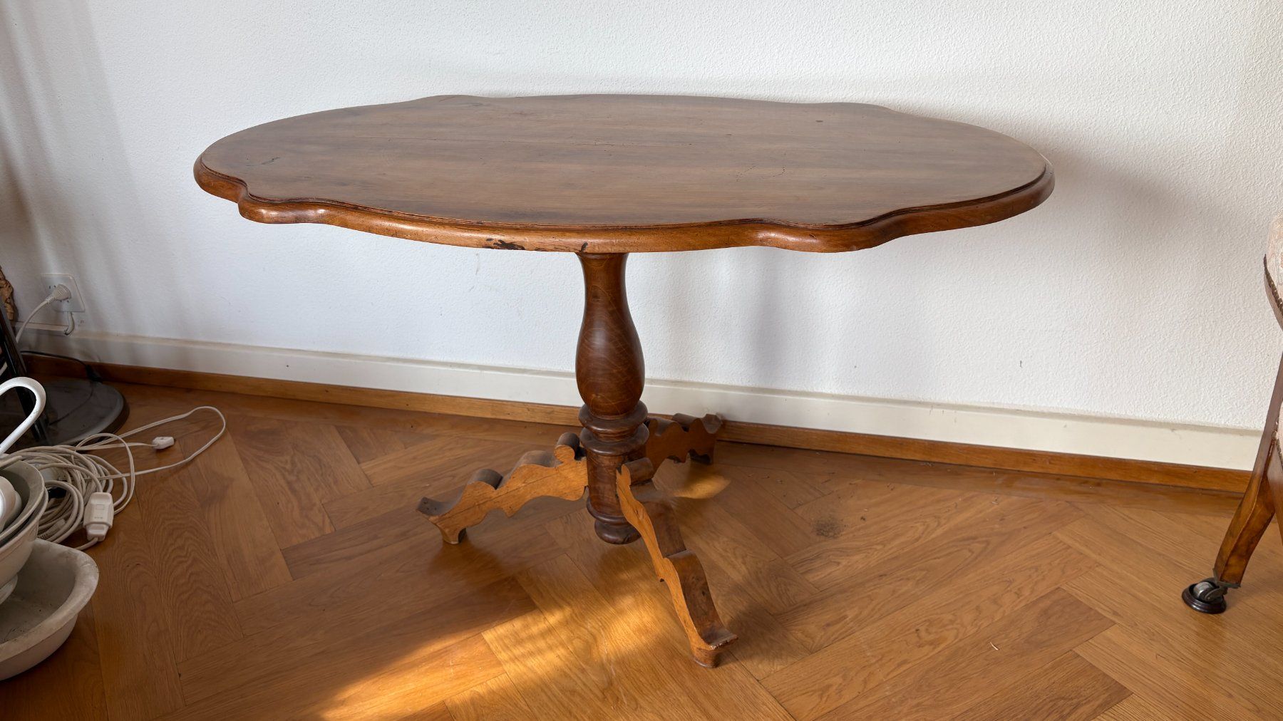 Tavoli: Table de salon ancienne – Usato da Vevey venduto da dtr_q78n 1