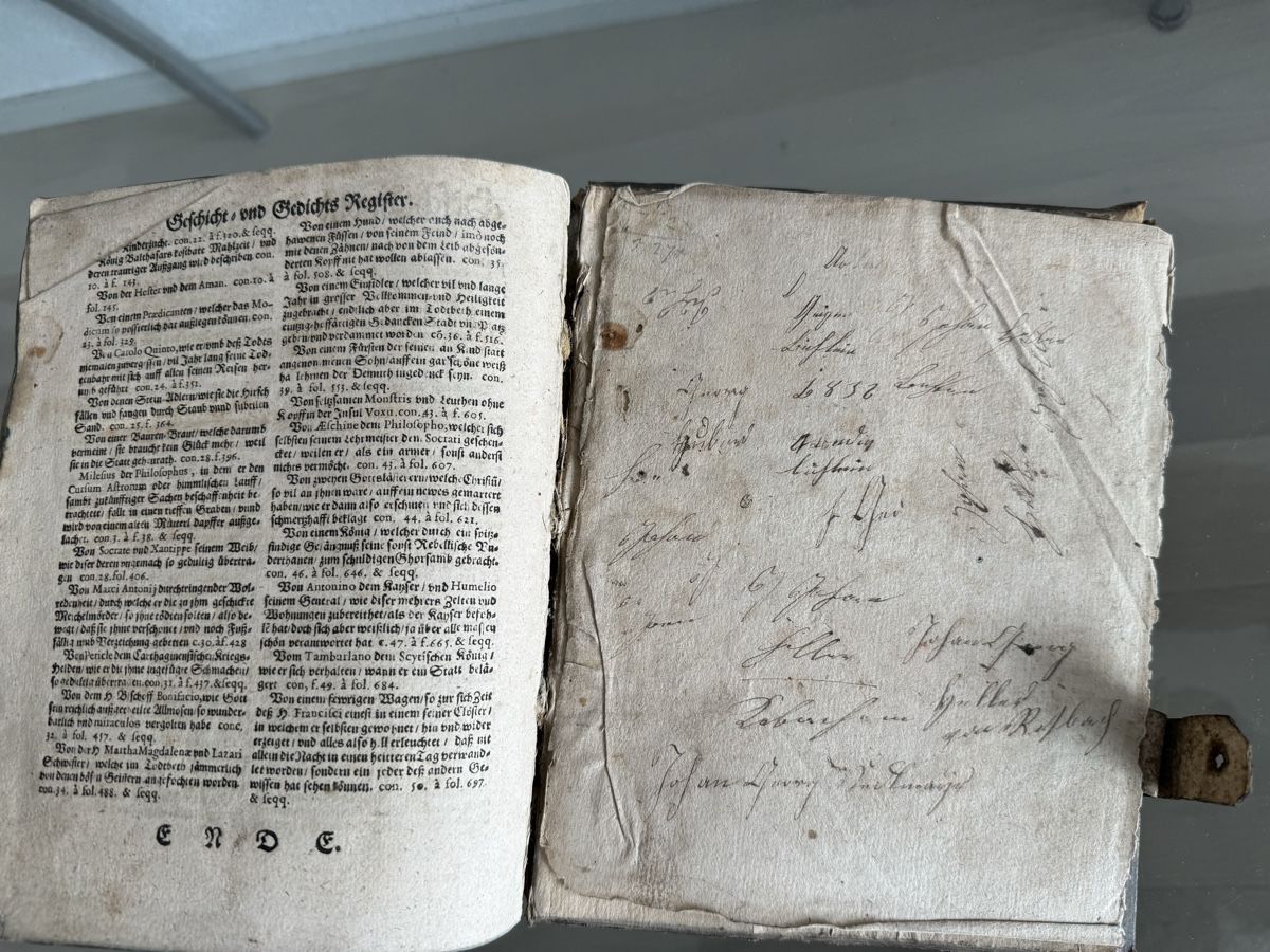 Bücher: Antikes Buch CELSISSIMO E T REVERENDISSIMO S.R. I. PRINCIPI – Gebraucht aus Morges von SevArt 6
