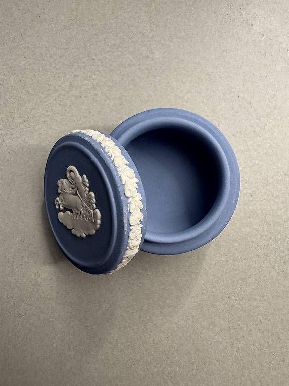Tutte le decorazioni: Wedgwood  – Usato da Parpan venduto da pba_x87s 2