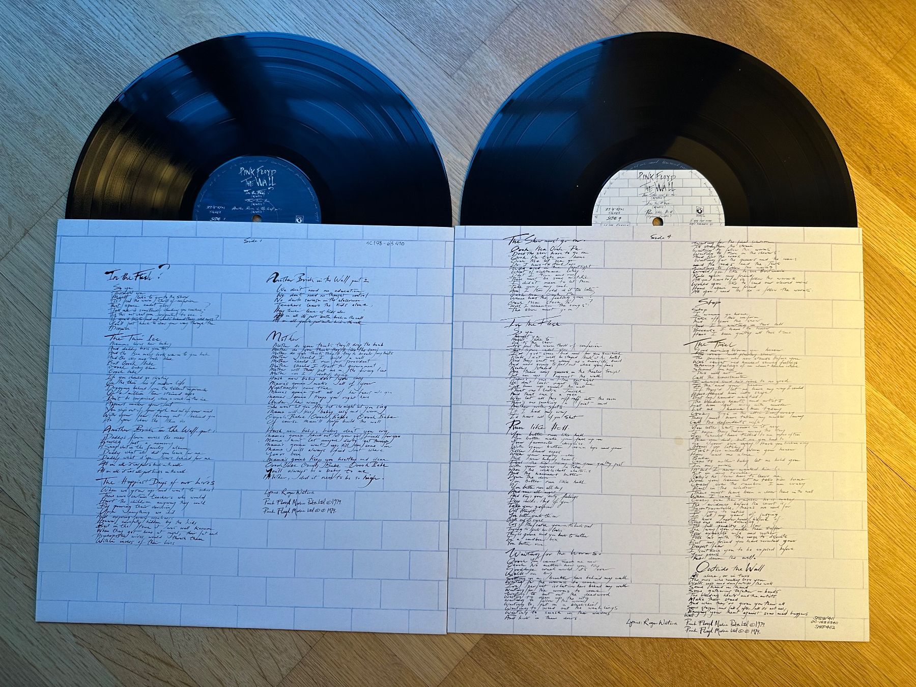 Schallplatten: Pink Floyd The Wall LP – Gebraucht aus Zürich von marcochreis5 3