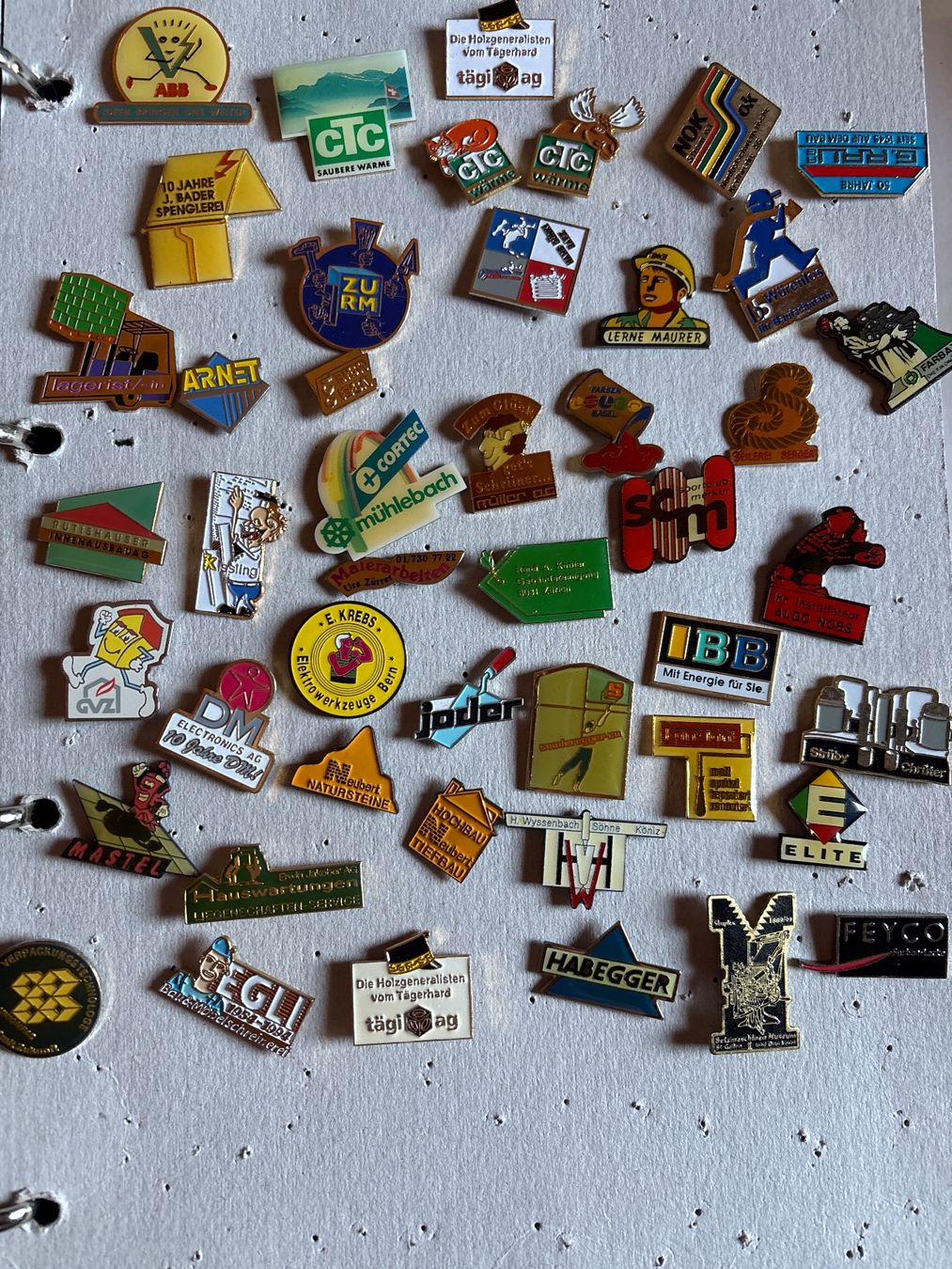 Plaketten & Abzeichen: Pins Bau Diverses – Gebraucht aus Lützelflüh-Goldbach von NicoleL.