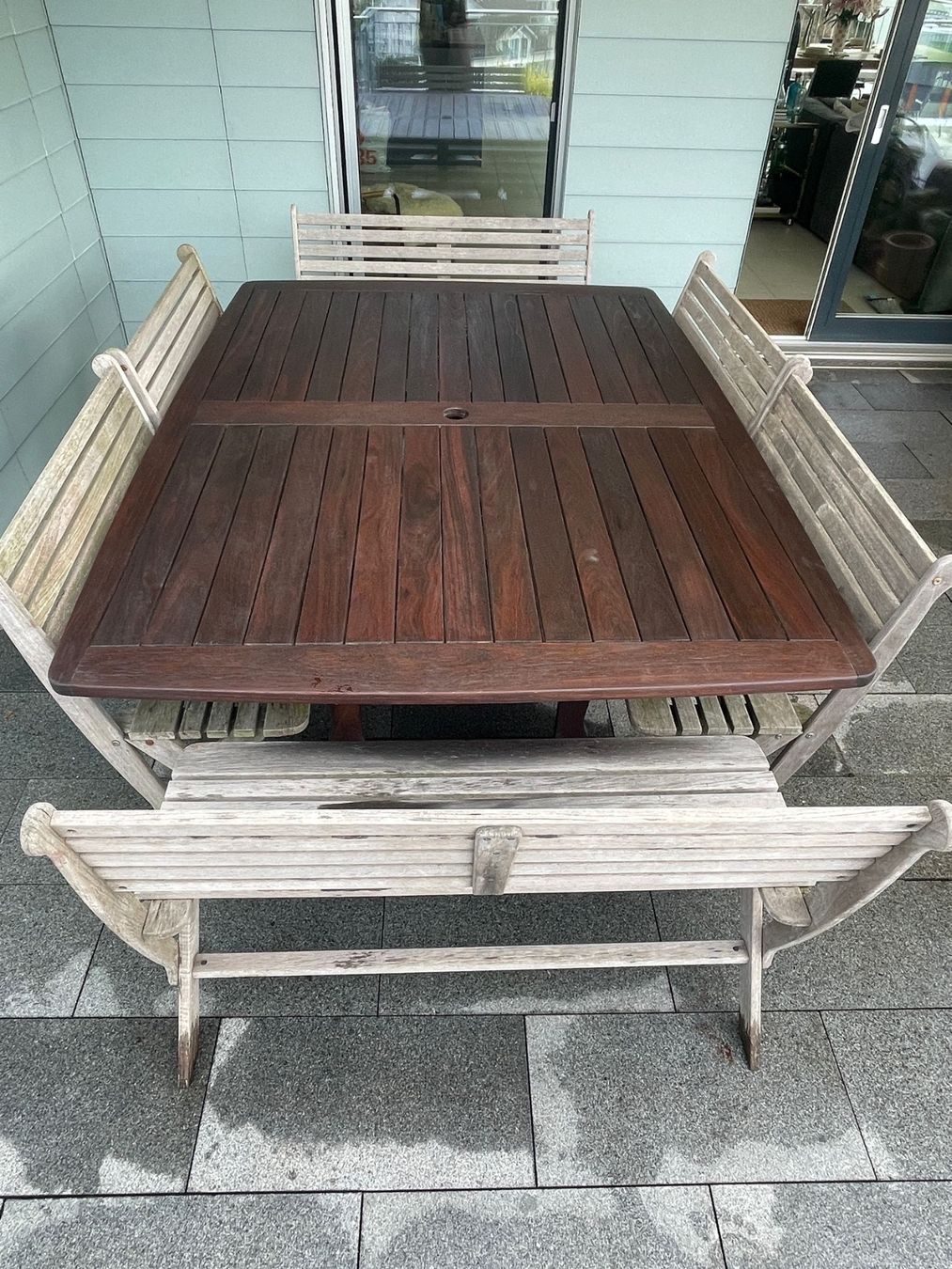 Tables: Designer Gartentisch aus australischem Holz – D'occasion à Richterswil par ski_7ffp 1