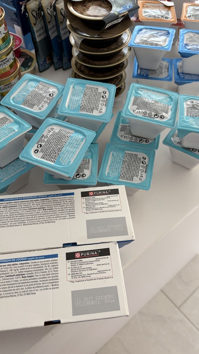 Mangimi: Grosses Set Katzenfutter diverse Marken und Sorten neu – Nuovo e nell'imballaggio originale da Würenlos venduto da Grischa31 3