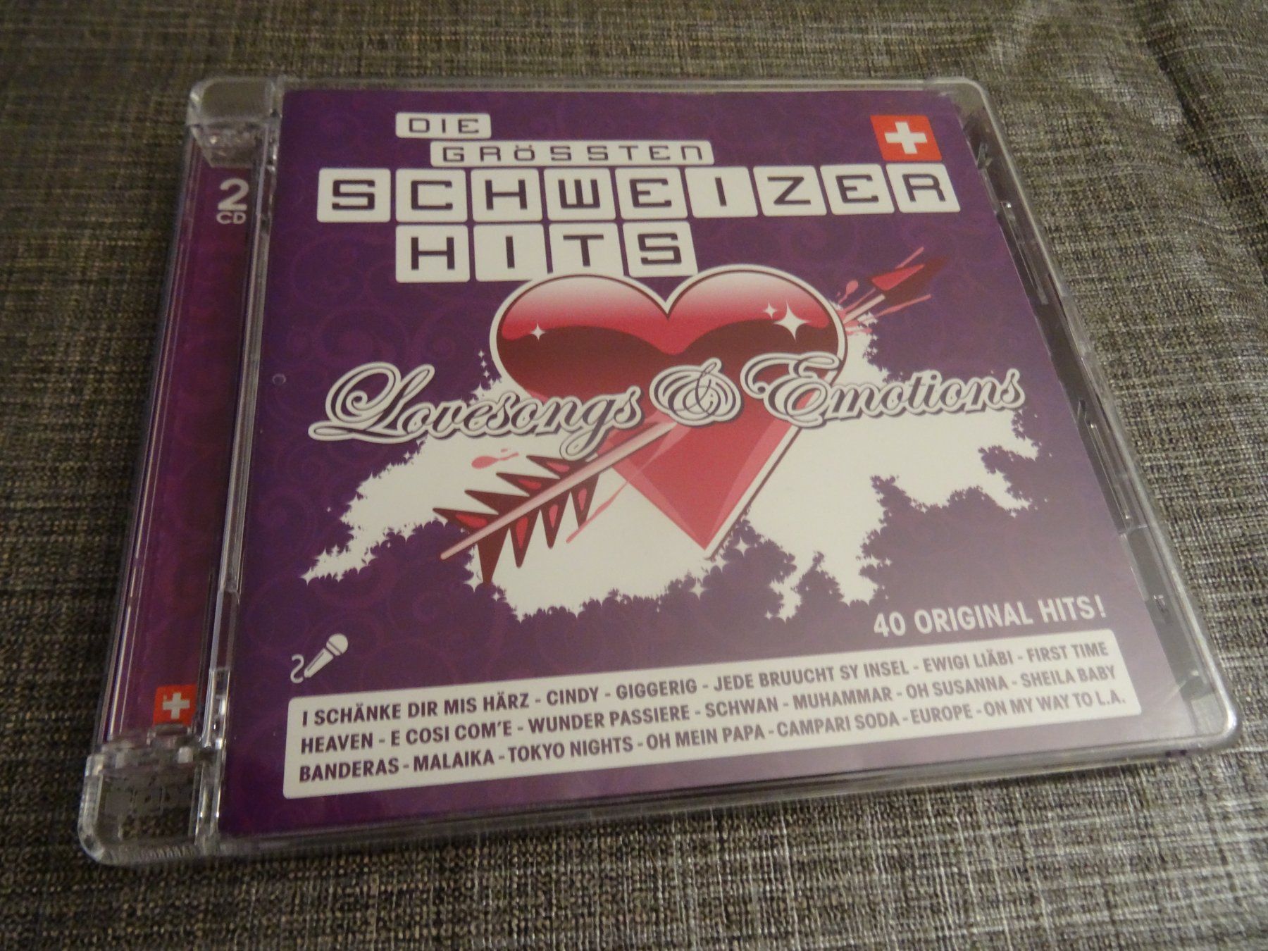 CD: CD: Die grössten Schweizer Hits - Lovesongs & Emotions – Usato da Olten venduto da Disc-Ausverkauf