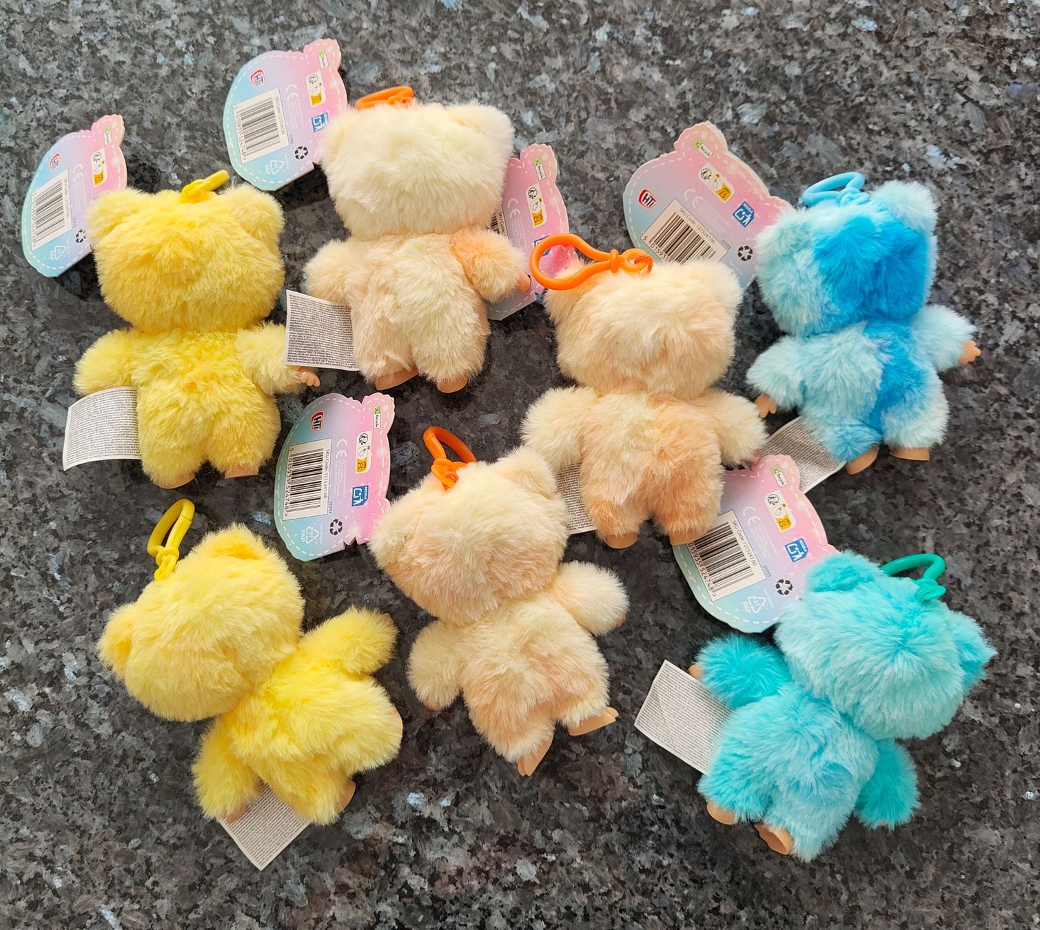 Giocattoli: 7 LUU-A-BOOS Fluffy Monster!!! NEU!!! – Nuovo (secondo la descrizione) da Derendingen venduto da rosarossa01 1