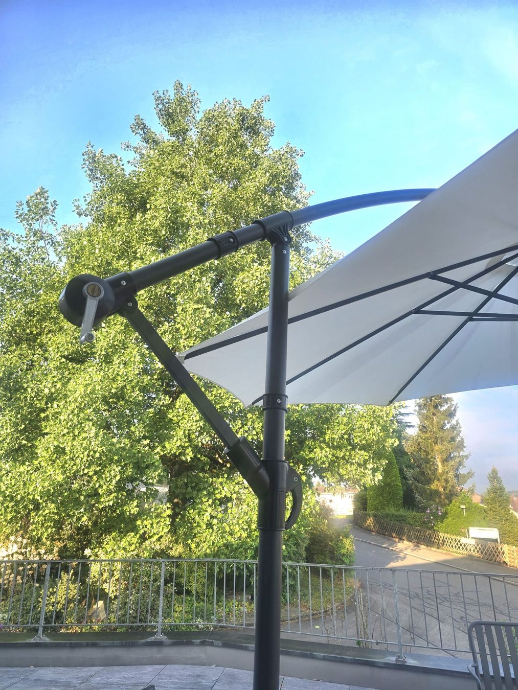 Parasols: Terrasse Sonnen/Regenschirm  – D'occasion à Ebikon par jag_bmt9 5
