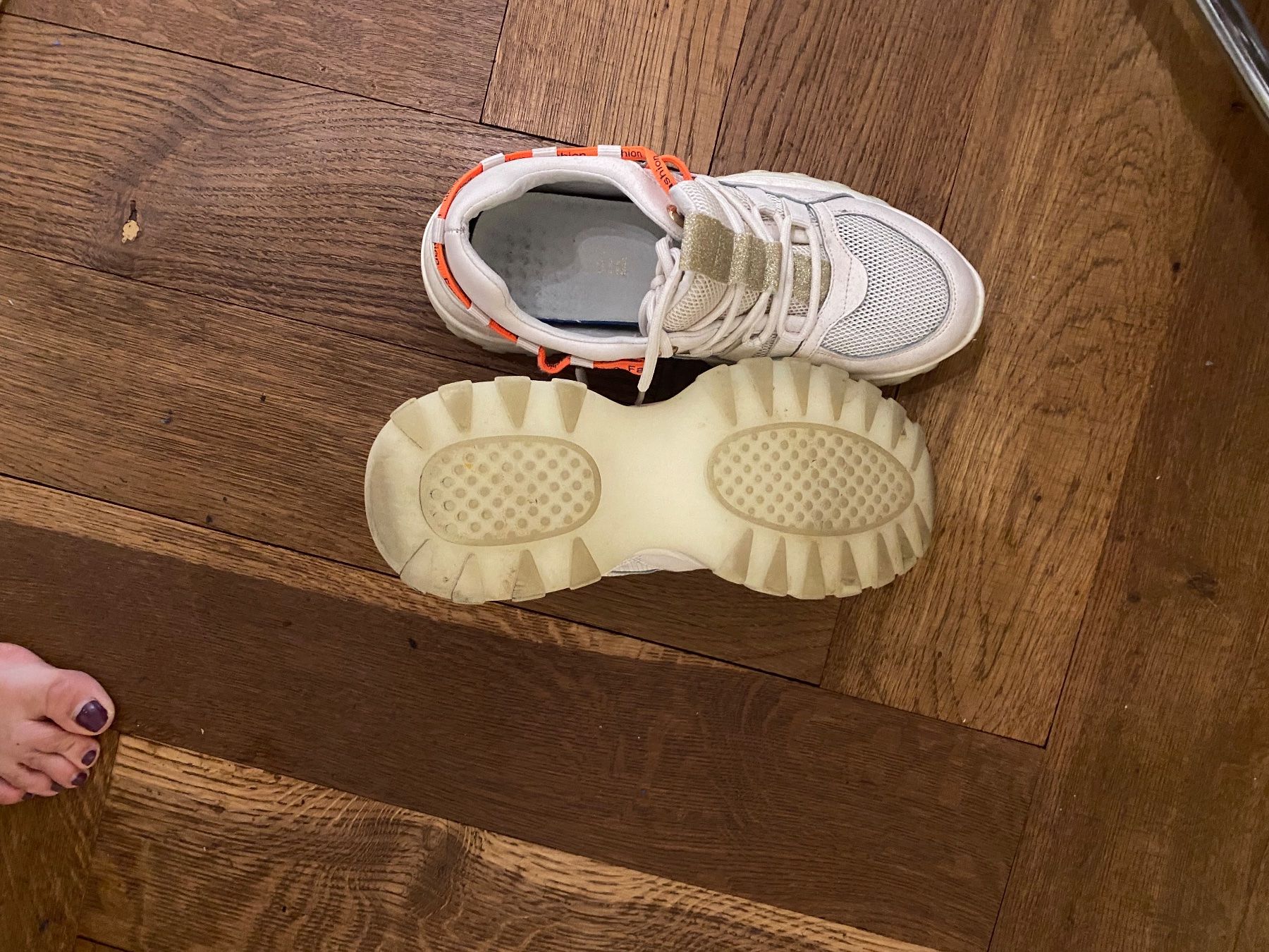 Scarpe da donna: Trendy Sneaker Gr. 37. – Nuovo (secondo la descrizione) da Zürich venduto da ana_7wny 4