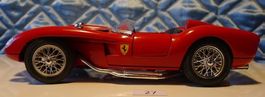 Ferrari 250 Testa Rossa rot Modellauto Sammlerstück 1:18