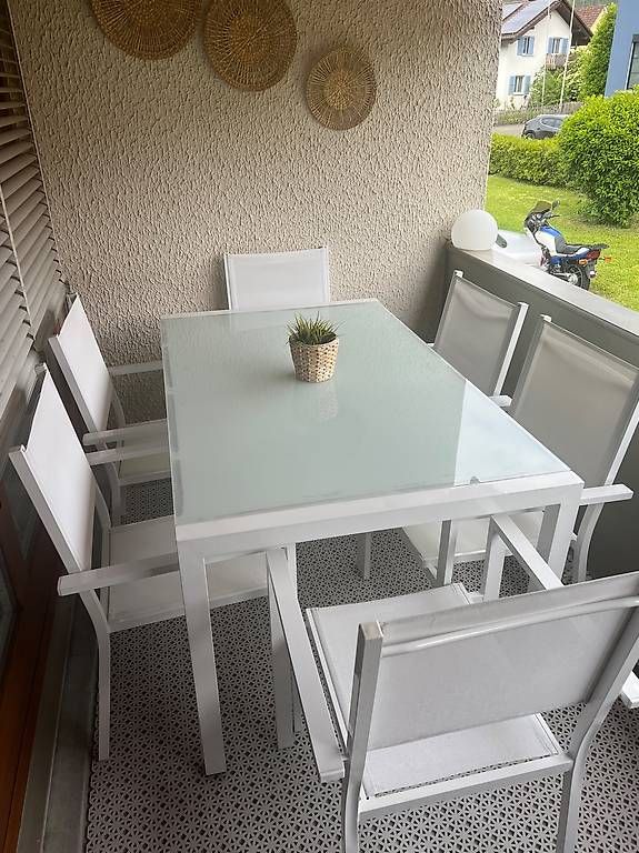 Set di tavolo e panche: Gartenmöbel set mit 6stühle – Usato da  venduto da  4