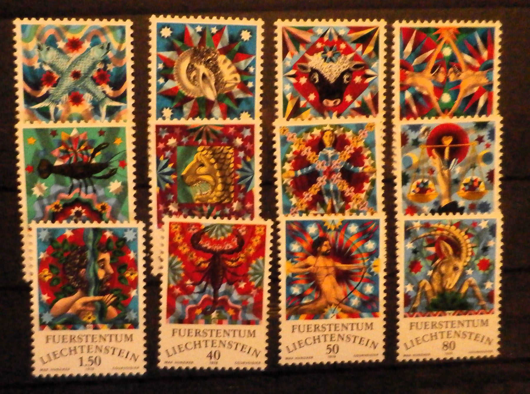 Tutti i francobolli: FL Tierkreiszeichen 1976/77/78 ** – Usato da Kehrsatz venduto da Bernherb2 1