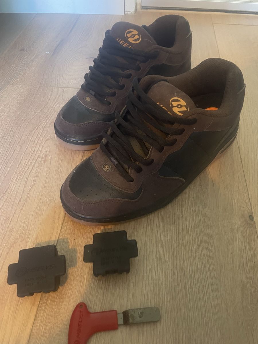 Inline-Skating & Rollschuhe: Original "Heelys" Grösse 42 (1x gefahren) – Gebraucht aus Günsberg von MorningEgg22 2