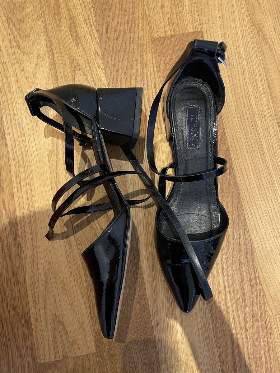 Damenschuhe: Pumps Lackleder – Gebraucht aus Baar von oldnewnew 1