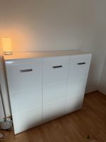 Weisse Kommode mit viel Stauraum