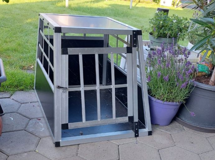 AluBox Sonstige Dekorationen & Accessoires: Aluminium Box für Hunde – Neu (gemäss Beschreibung) aus Zuchwil von Lea007