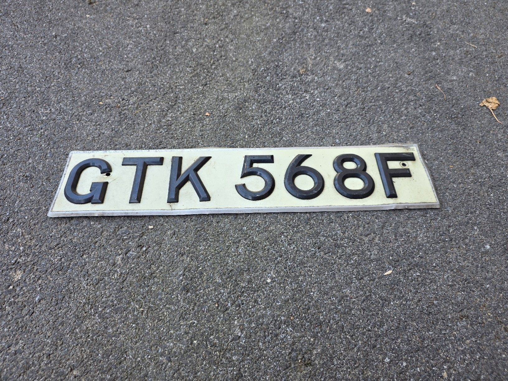 Insegne: Nummernschild GTK 568F  – Usato da Dorf venduto da Echo_Elements