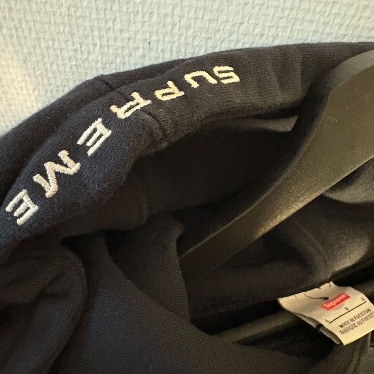 Nike Maglioni & Felpe: Nike x Supreme Hoodie – Nuovo (secondo la descrizione) da Bern venduto da gia_jqj7 1