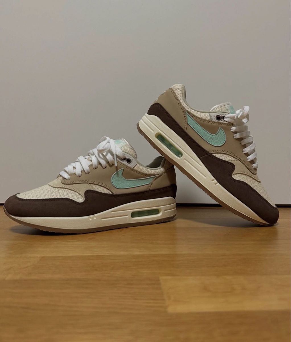 Nike Herrenschuhe: Nike Air Max 1 "Crep Hemp" – Gebraucht aus Basel von Kevinbuckcards