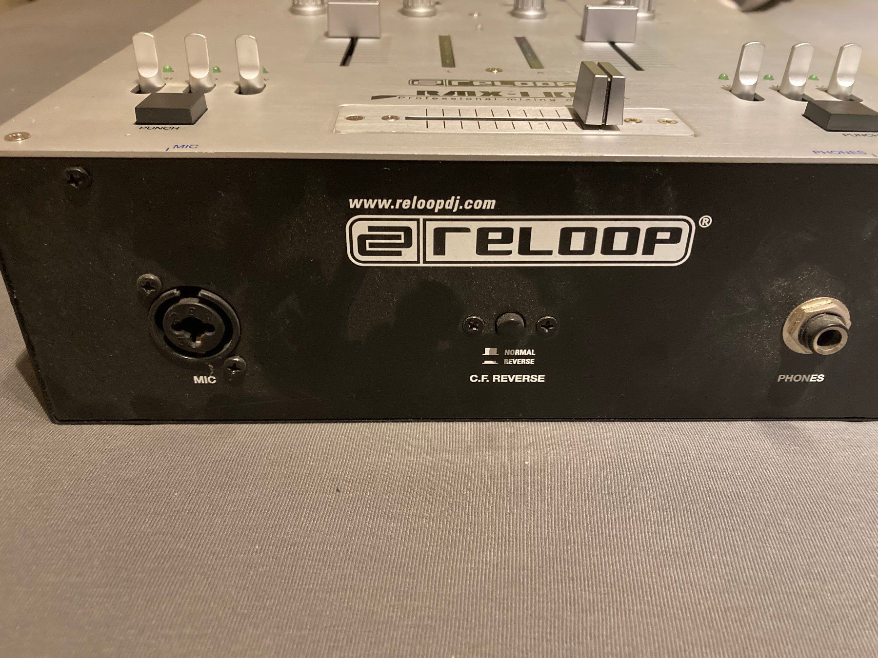 Reloop Console di mixaggio: Reloop Mixer: RMX-I Killer – Difettoso da Stein AG venduto da kikki1979 1