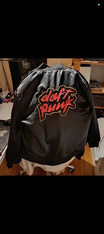 Giacche: Veste satin Daft Punk taille M Neuve  – Usato da yvonand venduto da JeremyC25