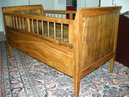 Antikes Biedermeier Kinderbett, Massivholz, Top Zustand!