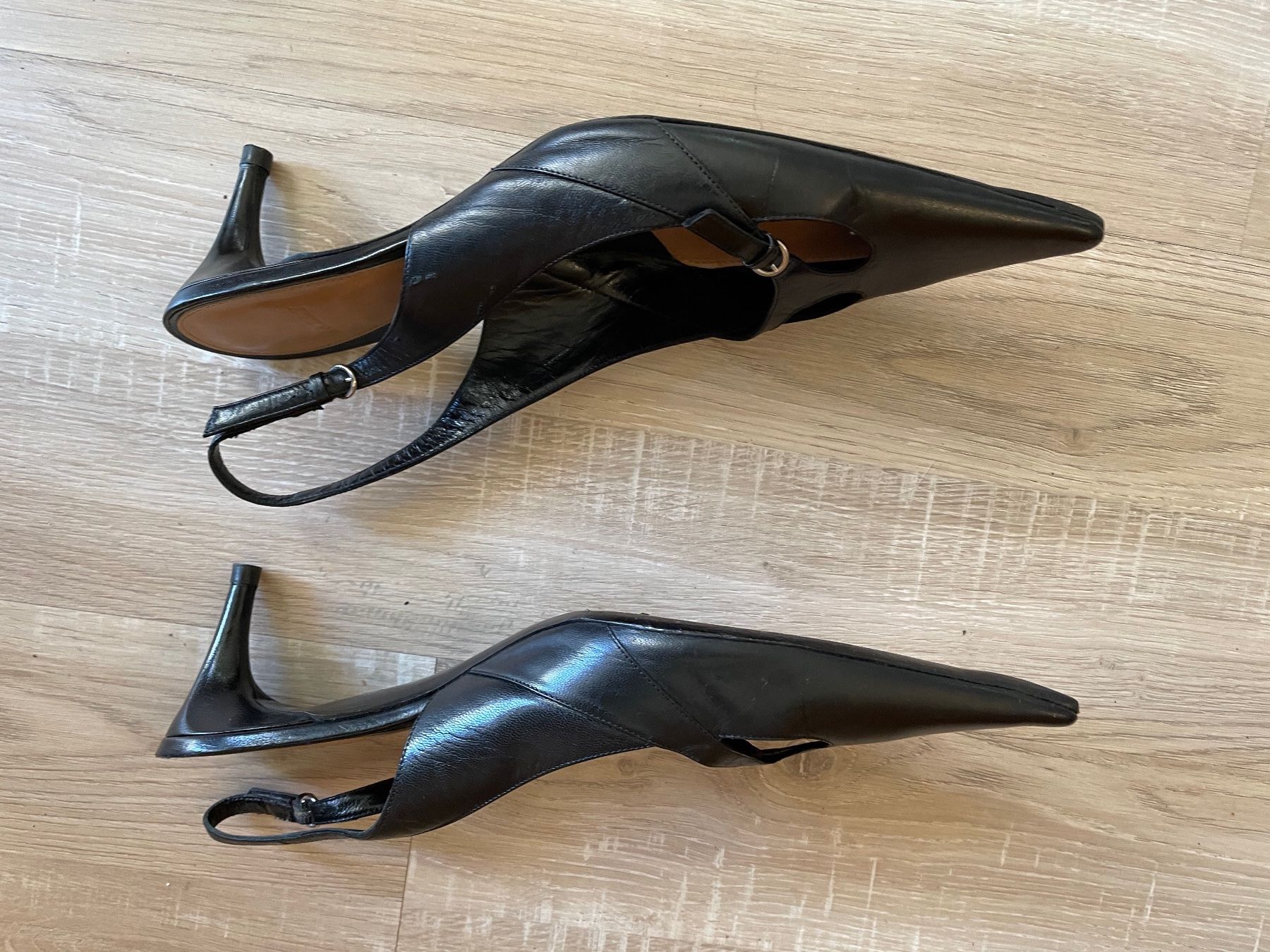 Bally Scarpe da donna: Bally schwarze Sandalen Vintage 41,5 – Usato da Bern venduto da Rigoler 5