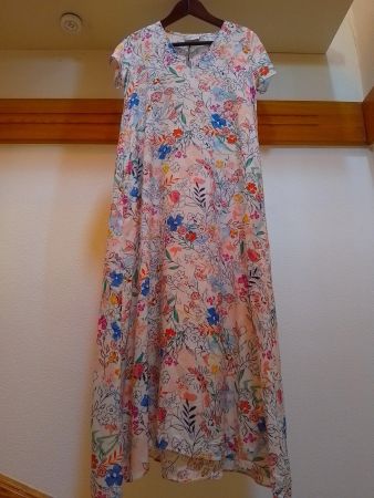 Langes Sommerkleid mit Blumenmuster von Alfred&Sisters Paris