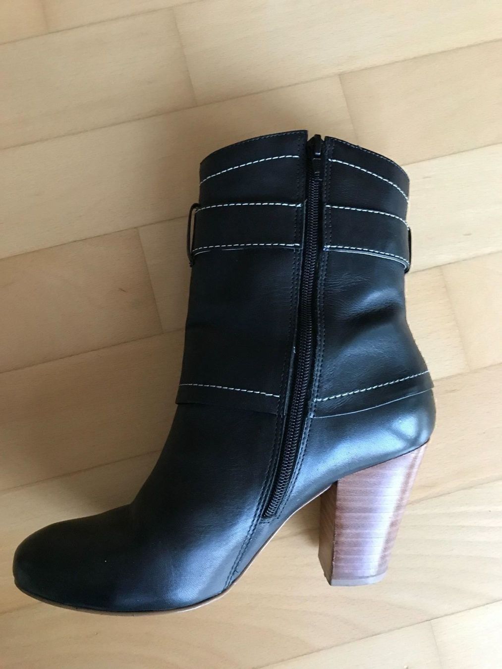 Scarpe da donna: Leder Stiefeletten Gr.: 37 – Usato da Buchrain venduto da Booster10 1