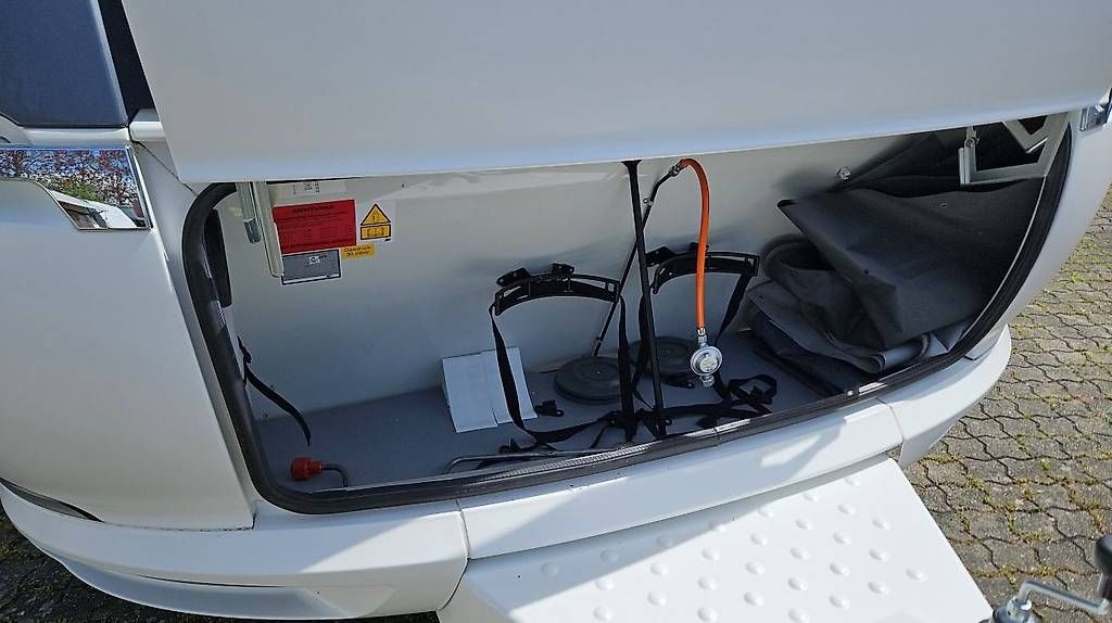 Camping Fahrzeuge: A vendre Hobby 560 Prestige – Gebraucht aus Belmont-Yverdon von FloridaJeep 2
